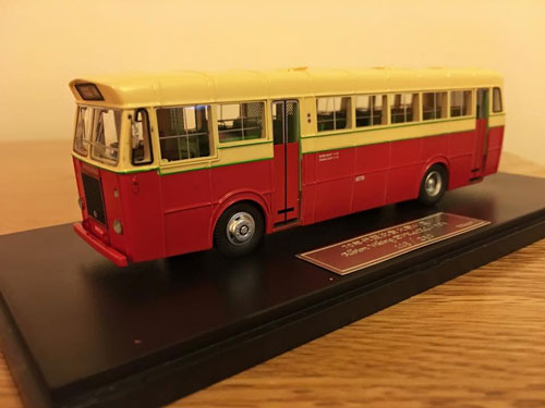 Click on image for larger photograph