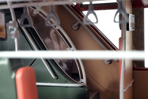 Click on image for larger photograph