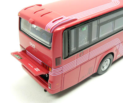 Click on image for larger photograph