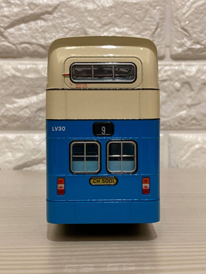 Click on image for larger photograph