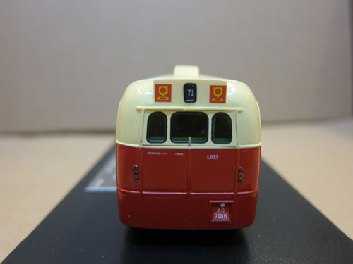 Click on image for larger photograph