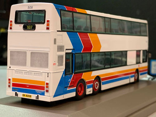 Click on image for larger photograph