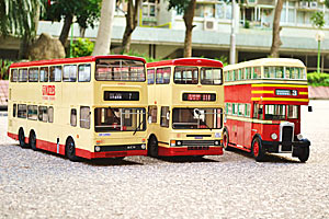 Bus Fu's 1/13th scale bus models
